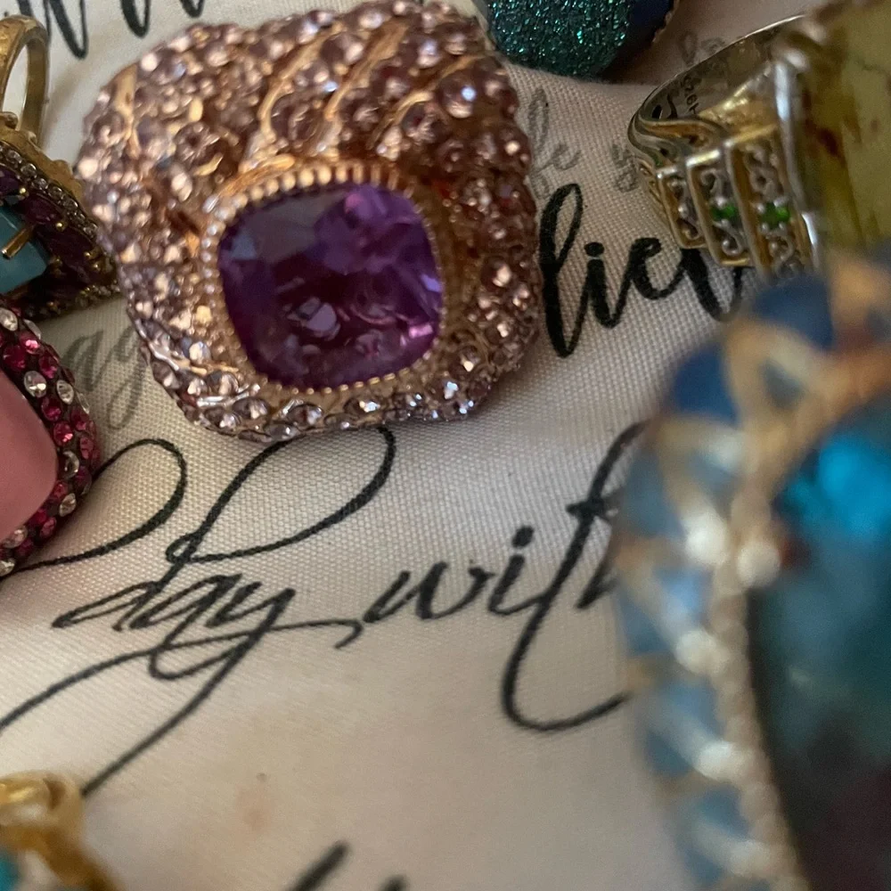 Sweet romance statement ring - Picture 5 of 5